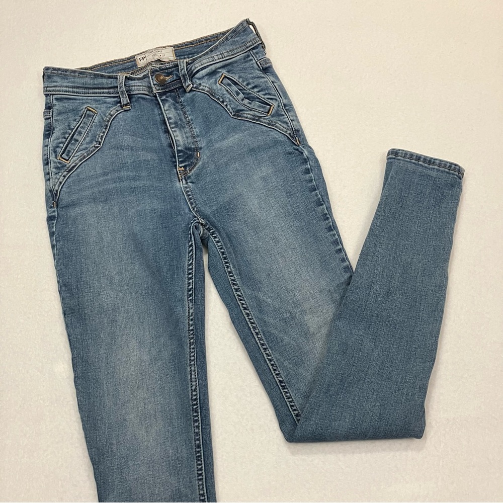 Free People Classic Blue Women's Jeans